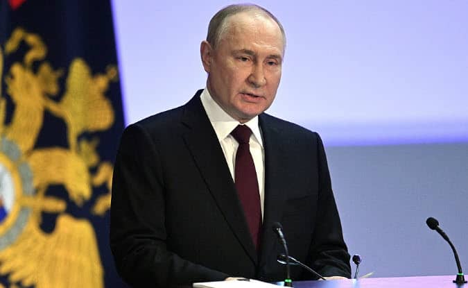 2024-04-04_4-27-37